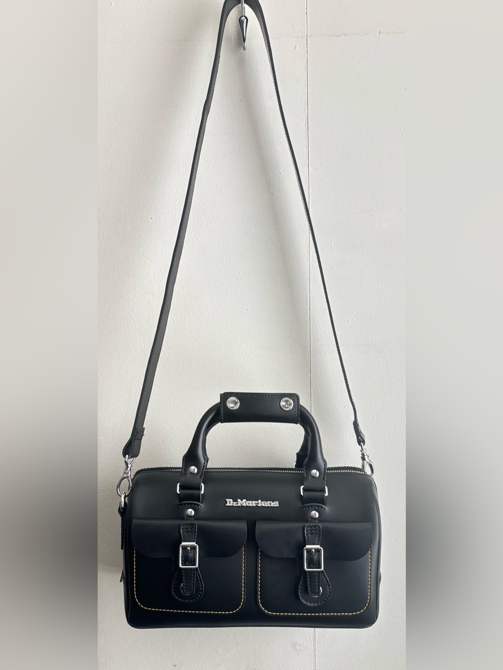 DR. MARTENS TOP HANDLE KIEV LEATHER BLACK SILVER HARDWARE BAG - Picture 13 of 13